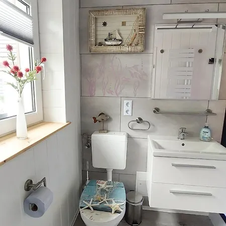 Strandhus Up'n Doerp Holiday home Zirkow